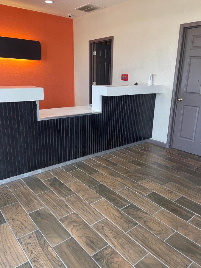 Relax Inn & Suites Mattoon Exteriör bild